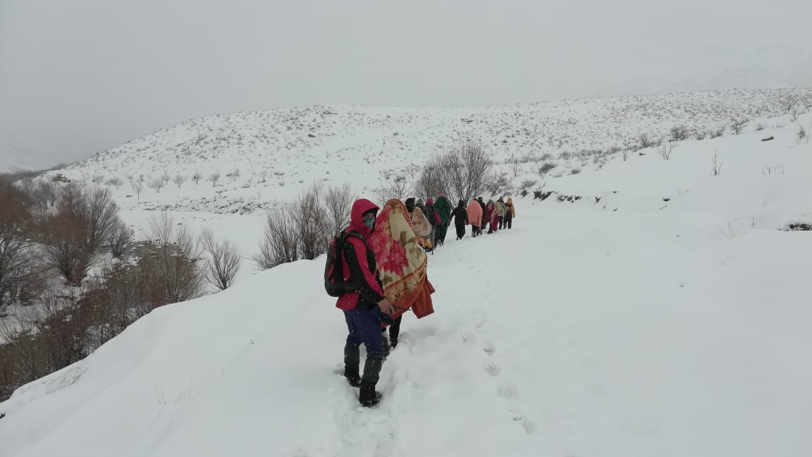 14 طبیعتگرد گرفتار در ارتفاعات سبزکوه نجات یافتند